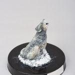 遠吠え　～オオカミ～／6×6×6㎝／粘土・彩色