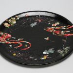 池の中の世界／2×30×30cm／圧縮パルプ・貝・人口漆・千代紙・ニス