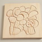 木彫パズル／1.5×20×20㎝／木